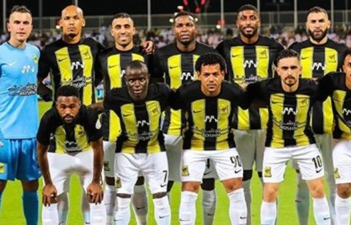 كريم بنزيما يقود تشكيل الاتحاد أمام الفتح في الدوري السعودي