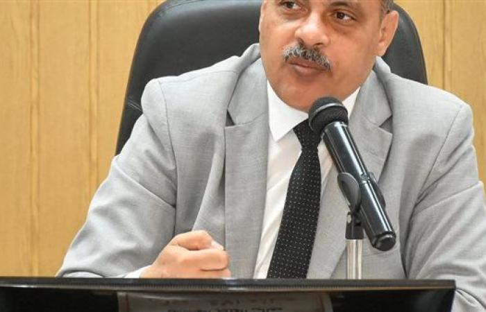 استيفاء الاشتراطات البيئية والصحية قبل الموافقة على إنشاء شبكات المحمول والمشروعات بالشرقية