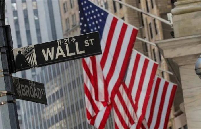 عجز الموازنة الأمريكية يرتفع إلى 1.97 تريليون دولار رغم إيرادات جمركية قياسية