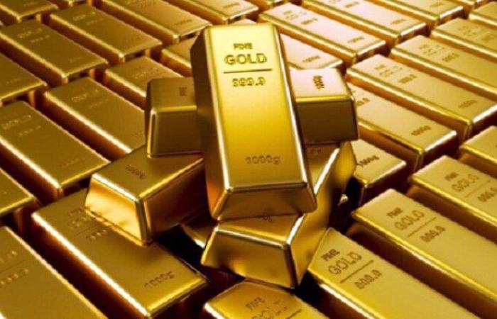 بنك UBS يتوقع ارتفاع سعر الذهب إلى 3800 دولار بنهاية 2025