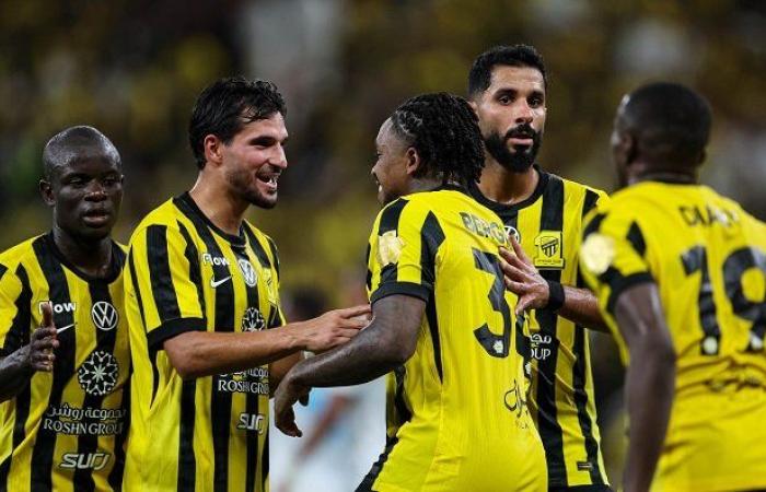 الاتحاد يهزم الفتح برباعية ويعتلي صدارة الدوري السعودي مؤقتًا