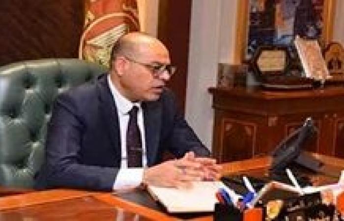 وزير العمل يتواصل هاتفياً مع عاملة فقدت طفلتها الرضيعة بشركة نايل لينين جروب للنسيج بالإسكندرية