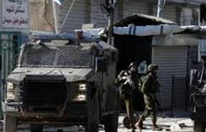 إصابة عامل فلسطيني برصاص الاحتلال في بلدة الرام شمال القدس