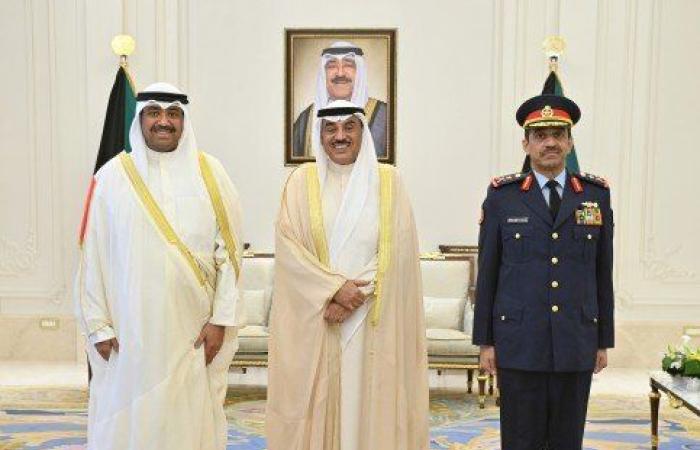 ولي عهد الكويت يستقبل رئيس الأركان العامة للجيش بمناسبة تعيينه بمنصبه الجديد