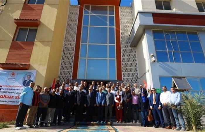 محافظ كفر الشيخ يعقد اجتماعًا موسعًا مع مستثمري المنطقة الصناعية بمطوبس.. صور