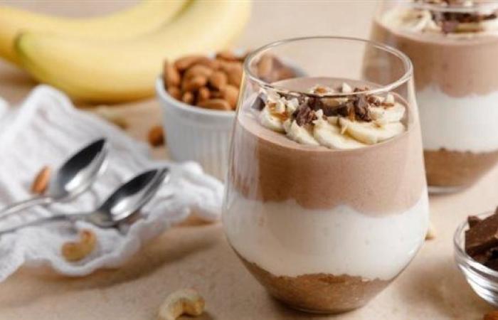 طريقة عمل كاسات الشوكولاتة والموز الشهية