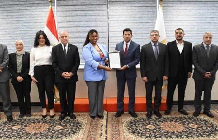 لتأهيل جيل رقمي.. وزير الرياضة يبحث التعاون مع ALX في التكنولوجيا والذكاء الاصطناعي