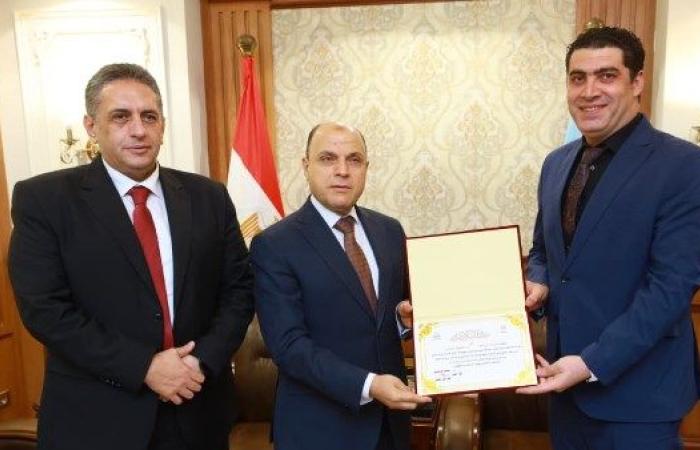 تكريم المتميزين بصحة كفر الشيخ وإنهاء قوائم الانتظار