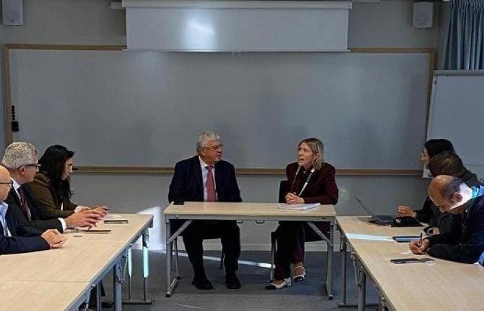 وزير التعليم العالي يعزز التعاون المصري السويدي في EAIE 2025