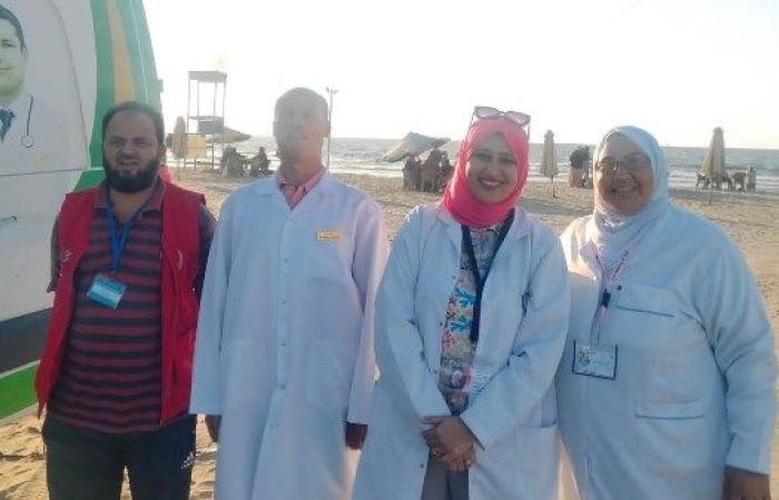 الكشف الطبي على 1420 مواطناً بشاطئ إدكو ضمن التأمين الطبي لمصيف البحيرة