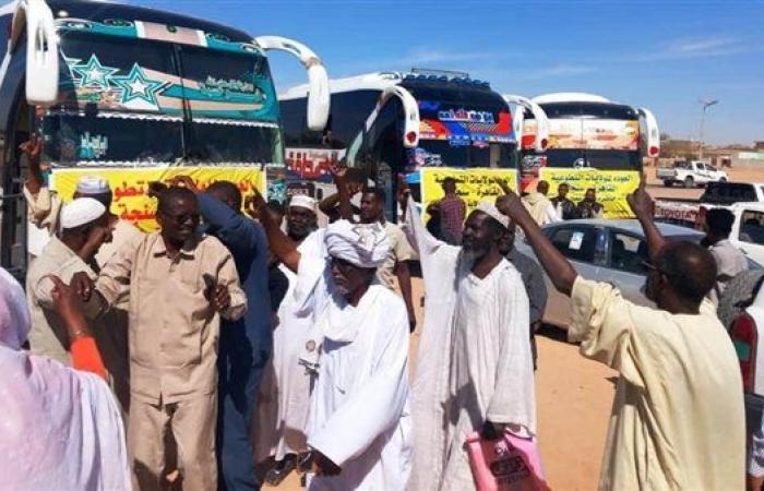 محافظ أسوان :عودة الأشقاء السودانيين إلى وطنهم بإجمالى 12 ألف و 470 مواطن