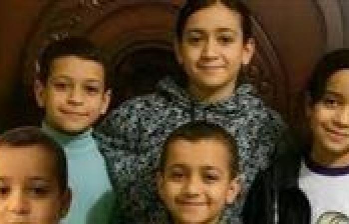 شاهد أول ظهور للمتهمة بقتل زوجها وأطفالها الستة في المنيا: «شايلة رضيعة»