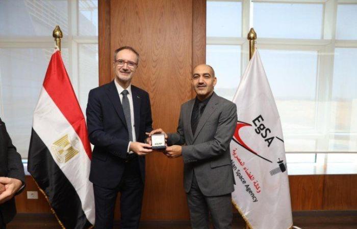 مصر والأرجنتين تبحثان سبل تعزيز التعاون في علوم وتكنولوجيا الفضاء