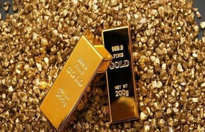 انخفاض سعر الذهب مع صعود الدولار قبل قرار الاحتياطي الفيدرالي بشأن أسعار الفائدة