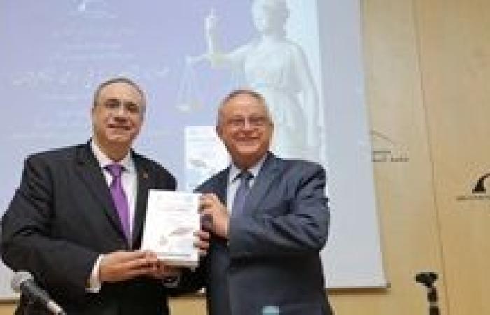 إطلاق الطبعة الدولية من كتاب "حماية الشعوب في زمن الحروب" في اليوم العالمي للقانون بمكتبة الإسكندرية