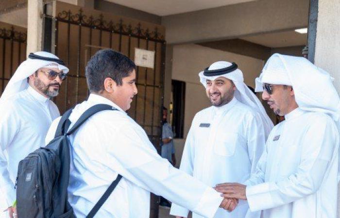 الابتسامات والحقائب الجديدة ترافق الطلبة في أول أيام العام الدراسي 2025/2026