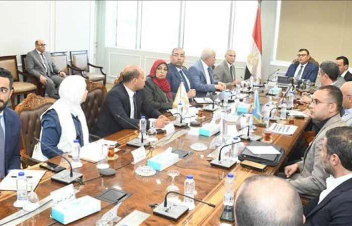 وزير الإسكان يناقش مع "السعودية المصرية للتعمير" فرص استثمارية بالمدن الجديدة وماسبيرو