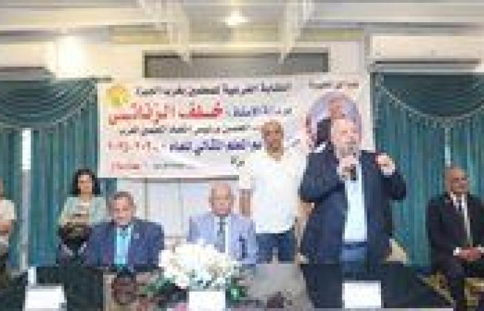 النقابة الفرعية بغرب الجيزة تحتفل بتكريم 60 معلمًا مثاليًا بالنادي