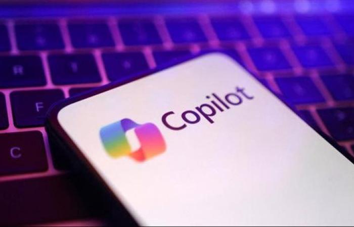 مايكروسوفت تتجه لنماذج Anthropic لتعزيز ميزات Copilot في Office 365