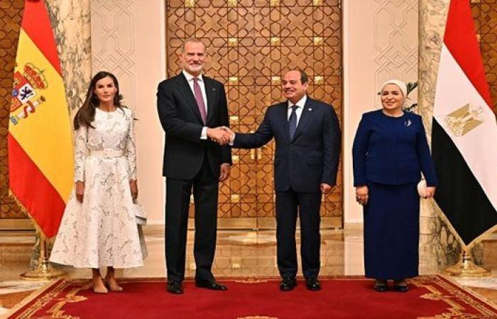 تفاصيل زيارة السيسي وقرينته وملك وملكة إسبانيا لأهرامات الجيزة