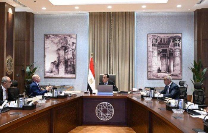 مصر.. رئيس الوزراء يتابع مع محافظ القاهرة الموقف التنفيذي الحالي لعدد من المشروعات الجارية بالمحافظة