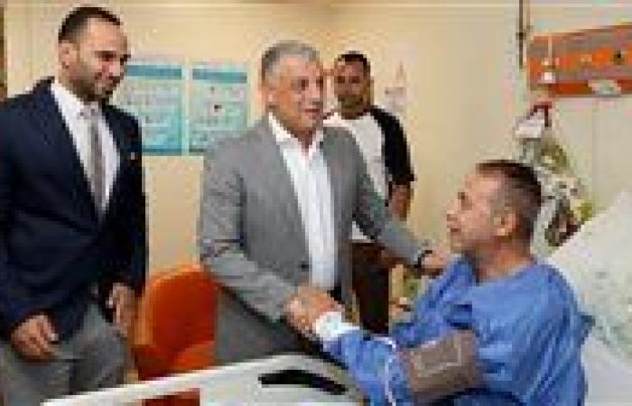 بعد تعرضه لوعكة صحية.. محافظ الإسماعيلية يزور رئيس مركز ومدينة القصاصين الجديدة بمجمع الإسماعيلية الطبي