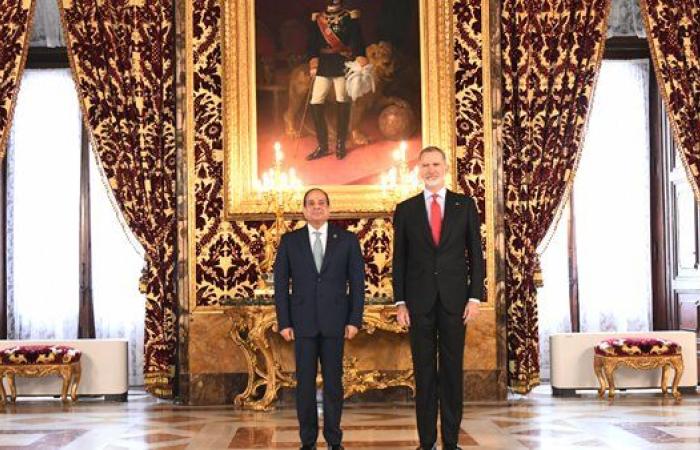 تعرف على وسام  إيزابيل لاكاتوليكا الممنوح من ملك إسبانيا للرئيس السيسي
