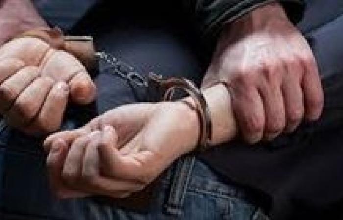 الاجهزه الامنيه تضبط المتهم بالتعدى علي شقيقه وتهديده في القاهره