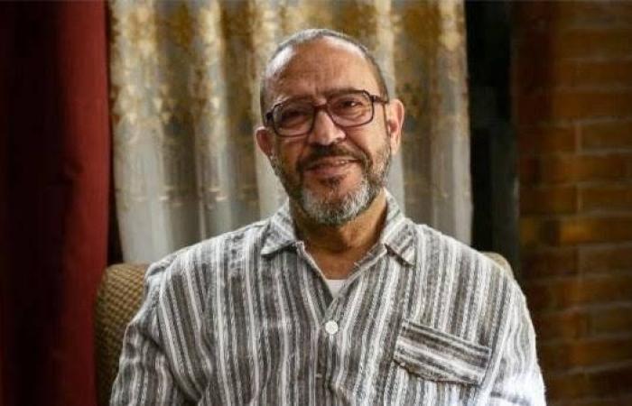«اللعب على إيه».. منصة «watch it» تروج لشخصية أشرف عبد الباقي بمسلسل ولد وبنت وشايب