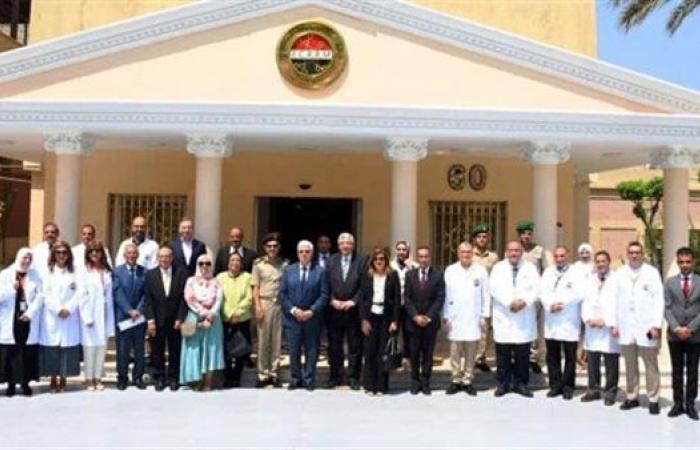 مركز البحوث الطبية والطب التجديدى للقوات المسلحة يستقبل وزير التعليم العالى