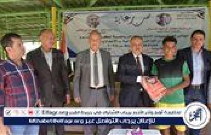 محافظ أسيوط يشهد نهائي دوري الإدارات التعليمية ويتوج الفائزين بكأس الأنشطة الصيفية