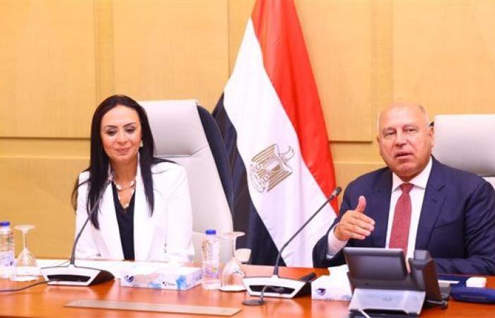 بروتوكول تعاون لرعاية المسنين المحالين للتقاعد من وزارة الصناعة