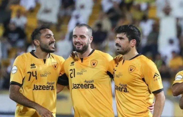 بث مباشر.. شاهد مباراة القادسية والشباب في الدوري الكويتي