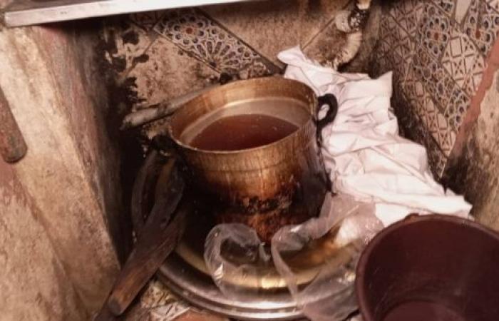 صادم .. توقيف متورط في صناعة حلوى " النوكا" داخل مرحاض بالمحمدية