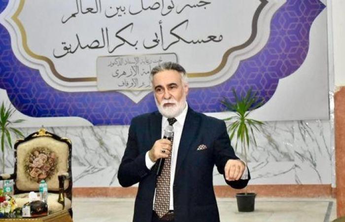 الفنان طارق الدسوقي يقدّم ورشة توظيف الفن في ...