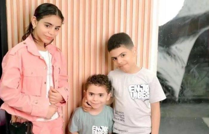 أب يقتل أبناءه الثلاثة ويطعن زوجته 16 طعنة بالدقهلية