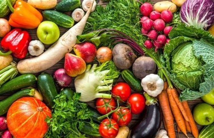 أسعار الخضراوات والفاكهة في بداية تعاملات اليوم الجمعة