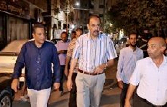 محافظ سوهاج يتفقد أعمال الرصف وتطوير الشوارع بحي شرق ويستمع لمطالب المواطنين