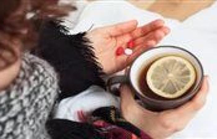 مستشار الرئيس للصحة يحذر مرضى نزلات البرد من الحصول على دواء دون استشارة طبيب