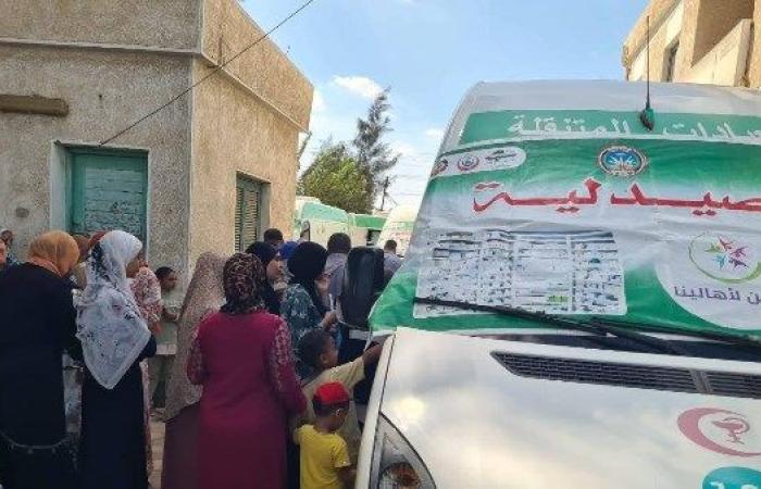 الكشف على 806 مواطنين خلال قافلة طبية مجانية بقرية العيون بإيتاي البارود