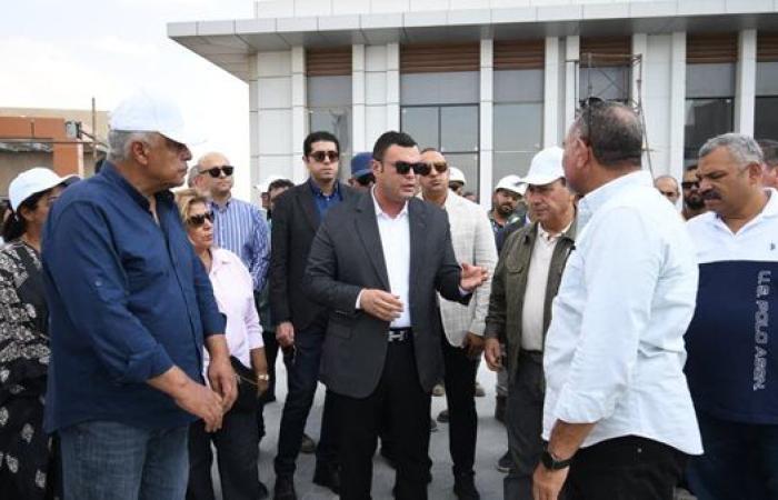 وزير الإسكان يتفقد مكونات مشروع حدائق "تلال الفسطاط" في مصر القديمة