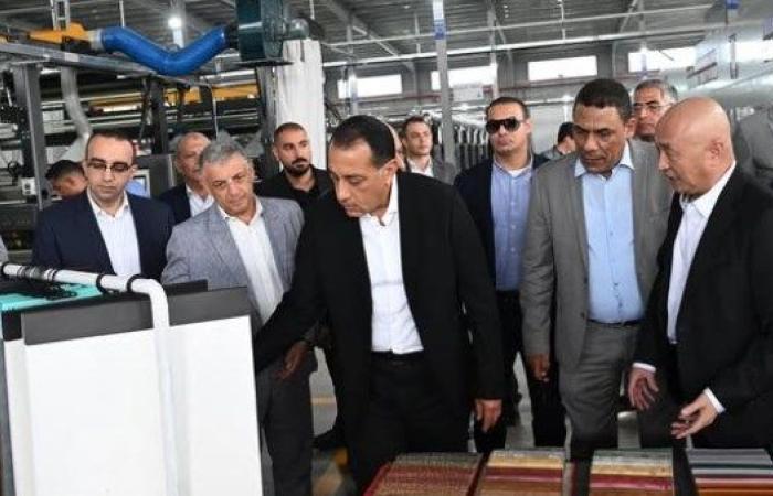«باستثمارات 70 مليون دولار».. رئيس الوزراء يفتتح مصنع "هنجشينج" الصيني لتكنولوجيا المنسوجات
