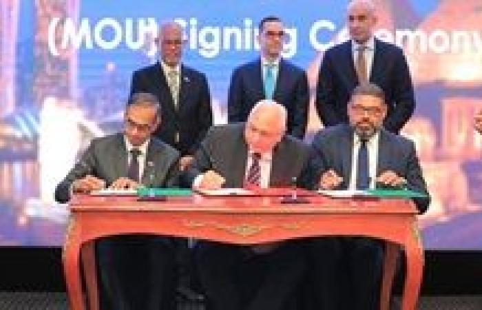 بحضور رئيس " سنغافورة" ..وزيرا التعليم والاستثمار يشهدان توقيع مذكرة تفاهم لتطوير التعليم الفني والتقني