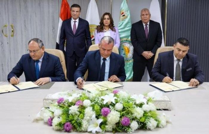 وزيرا الزراعة والتنمية المحلية ومحافظ الوادي الجديد يوقعون بروتوكول لإنشاء مركز إنتاج الحرير الطبيعي