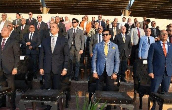 بالصور.. أسرة "طلاب من أجل مصر" بجامعة حلوان تنظم احتفالية كبرى لاستقبال الطلاب للعام الدراسي 2025 / 2026