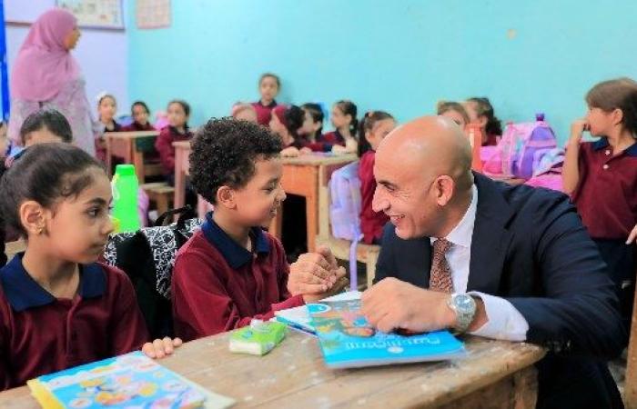 وزير التعليم يتابع انطلاق العام الدراسي الجديد من مدارس القليوبية