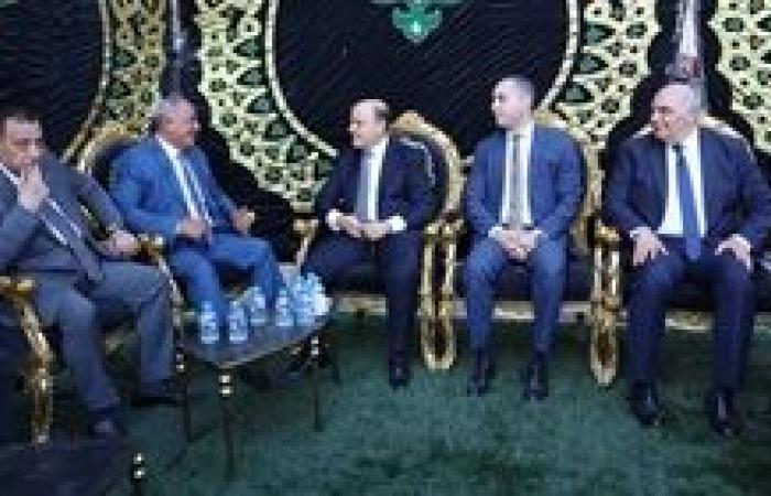 محافظ كفر الشيخ يقدم واجب العزاء في وفاة والدة مدير إدارة المرور