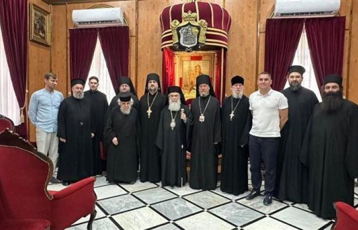 أسقف نارفا من الكنيسة الروسية يزور بطريركية القدس