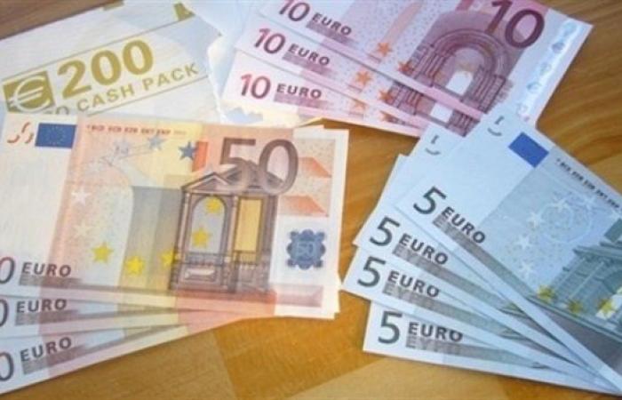 سعر اليورو مقابل الجنيه المصري اليوم الإثنين 22 سبتمبر 2025 بيعًا وشراءً
