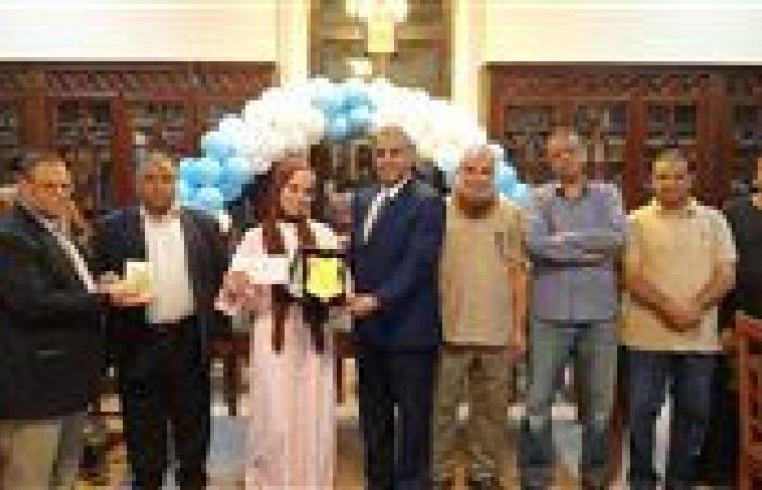 تكريم أوائل الإعدادية بسوهاج مع انطلاق العام الدراسي الجديد